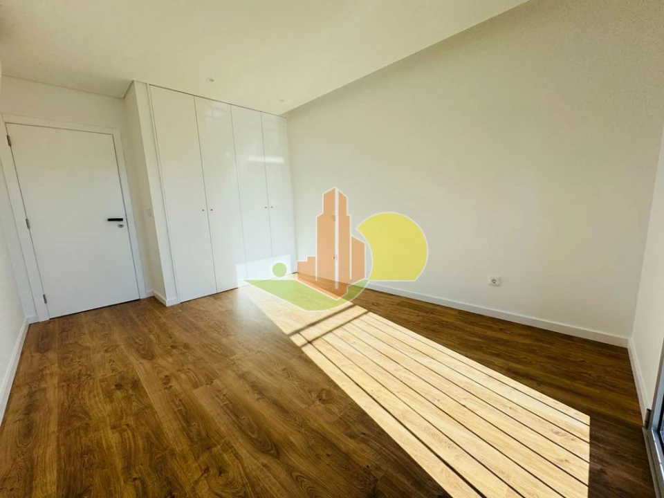 Apartamento T2 para Venda em Tavarede Foto 15