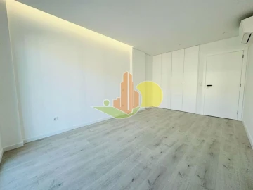 Apartamento T3 para Venda em Tavarede