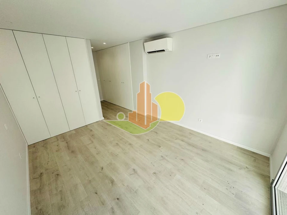 Apartamento T3 para Venda em Tavarede Foto 26