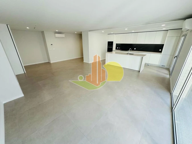 Apartamento T3 para Venda em Tavarede Foto 2