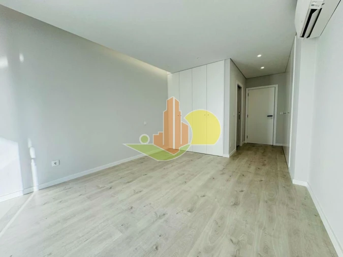 Apartamento T3 para Venda em Tavarede Foto 24
