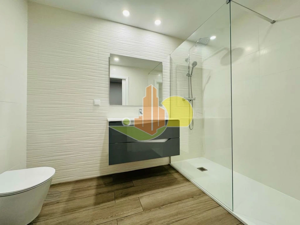 Apartamento T3 para Venda em Tavarede Foto 20