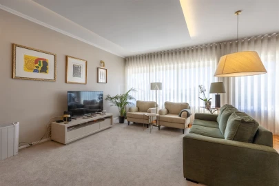 Apartamento T3 para Venda em Aldoar, Foz do Douro e Nevogilde
