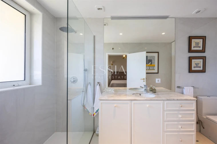 Apartamento T3 para Venda em Aldoar, Foz do Douro e Nevogilde Foto 16