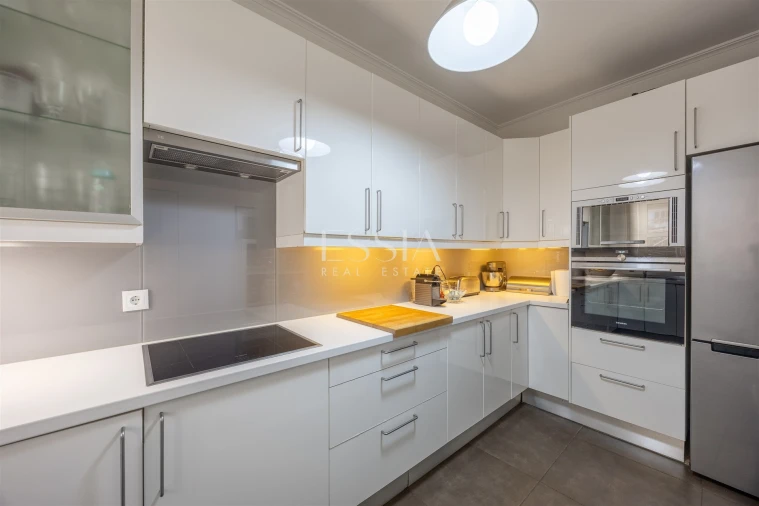 Apartamento T3 para Venda em Aldoar, Foz do Douro e Nevogilde Foto 8