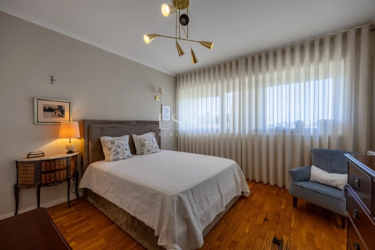 Apartamento T3 para Venda em Aldoar, Foz do Douro e Nevogilde Foto 13