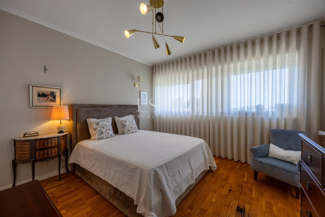 Apartamento T3 para Venda em Aldoar, Foz do Douro e Nevogilde Foto 13