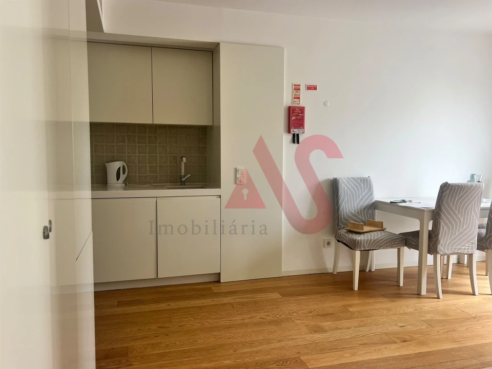 Apartamento T1 para Arrendamento em Aldoar, Foz do Douro e Nevogilde Foto 7