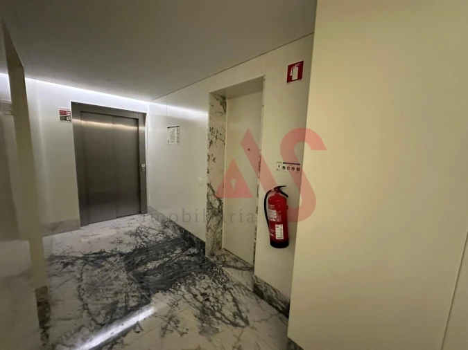 Apartamento T1 para Arrendamento em Aldoar, Foz do Douro e Nevogilde Foto 5