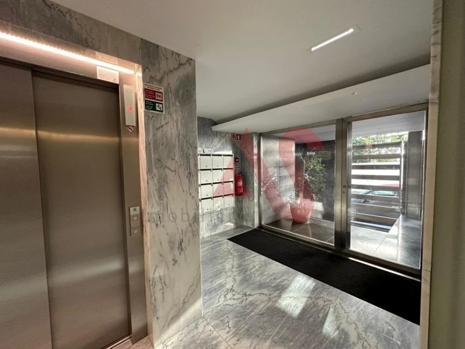 Apartamento T1 para Arrendamento em Aldoar, Foz do Douro e Nevogilde Foto 4