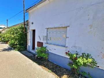 Moradia T2 para Venda em Carregueiros