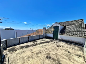 Moradia T2 para Venda em Carregueiros