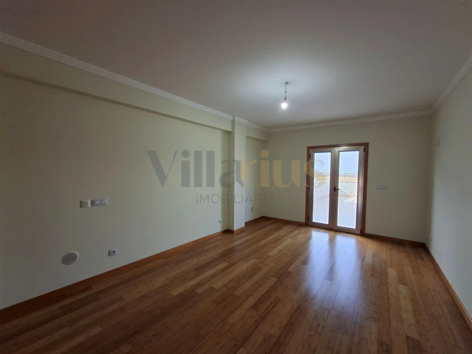 Apartamento T2 para Venda em São João Baptista e Santa Maria dos Olivais Foto 17