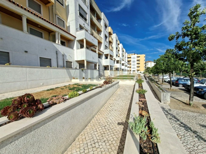 Apartamento T2 para Venda em São João Baptista e Santa Maria dos Olivais Foto 31