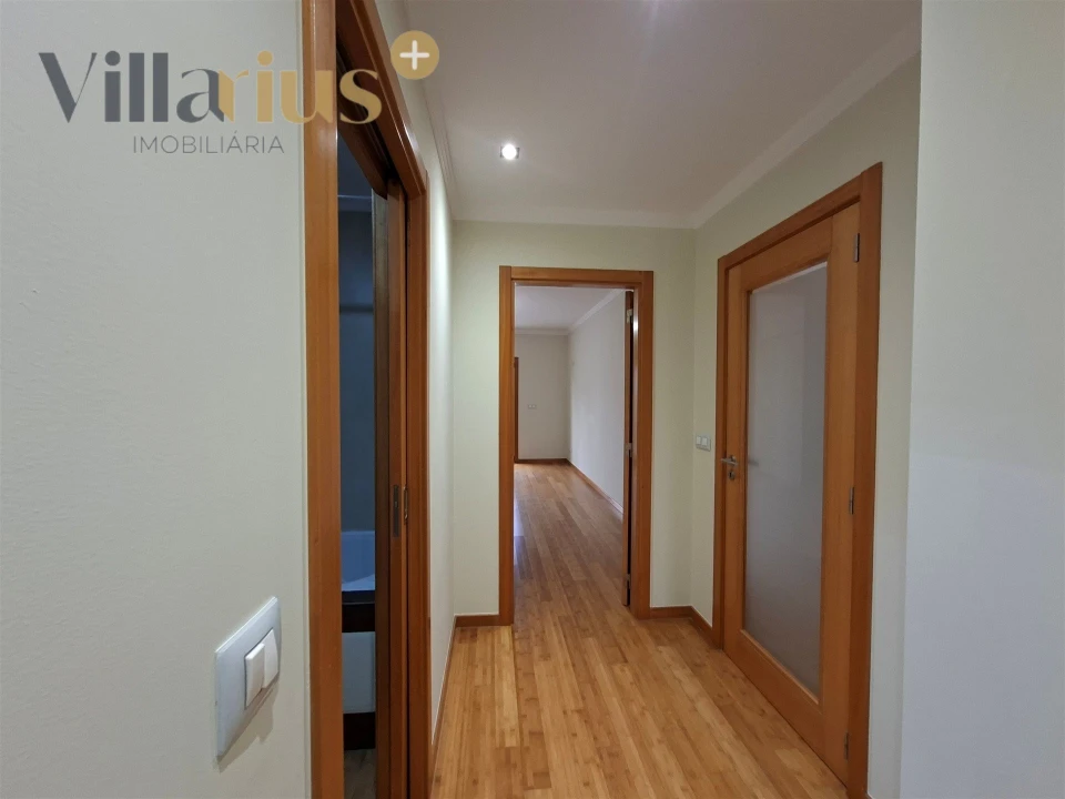 Apartamento T2 para Venda em São João Baptista e Santa Maria dos Olivais Foto 25