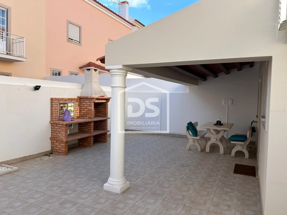Moradia T4 para Venda em São Martinho do Porto Foto 44