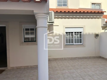 Moradia T4 para Venda em São Martinho do Porto