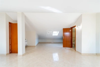 Moradia T4 para Venda em São Martinho do Porto