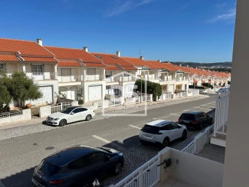 Moradia T4 para Venda em São Martinho do Porto