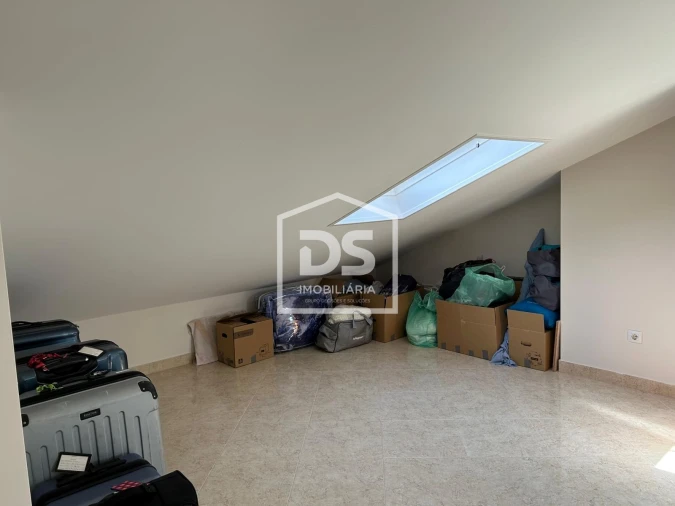 Moradia T4 para Venda em São Martinho do Porto Foto 30
