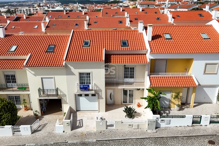 Moradia T4 para Venda em São Martinho do Porto Foto 54
