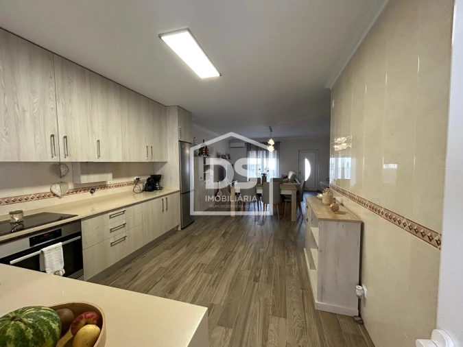 Moradia T4 para Venda em São Martinho do Porto Foto 47