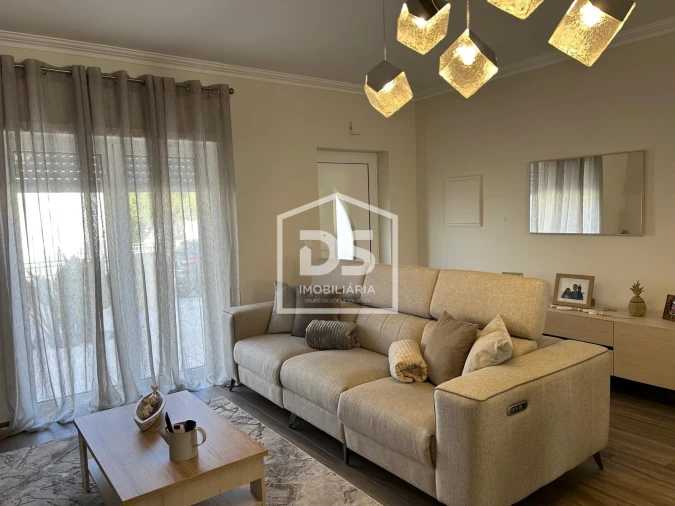 Moradia T4 para Venda em São Martinho do Porto Foto 11