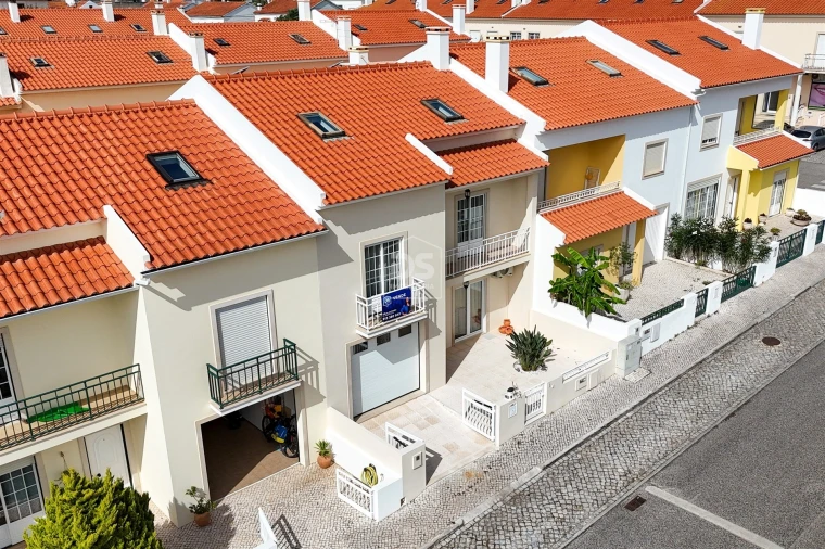 Moradia T4 para Venda em São Martinho do Porto Foto 53