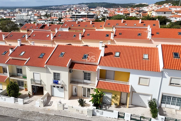 Moradia T4 para Venda em São Martinho do Porto Foto 57
