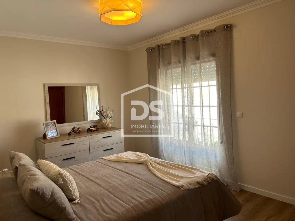 Moradia T4 para Venda em São Martinho do Porto Foto 18