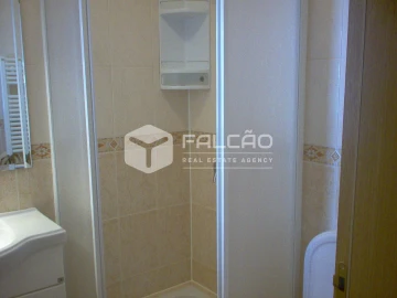 Apartamento T4 para Venda em Marvila, Ribeira Santarém, São Salvador, São Nicolau