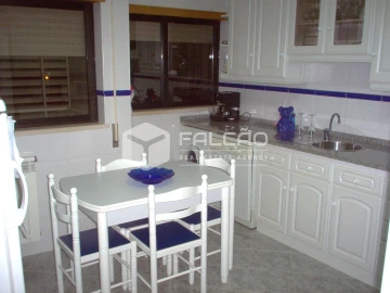 Apartamento T4 para Venda em Marvila, Ribeira Santarém, São Salvador, São Nicolau