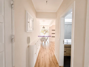 Apartamento T2 para Arrendamento em Queluz e Belas