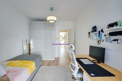 Apartamento T2 para Arrendamento em Queluz e Belas