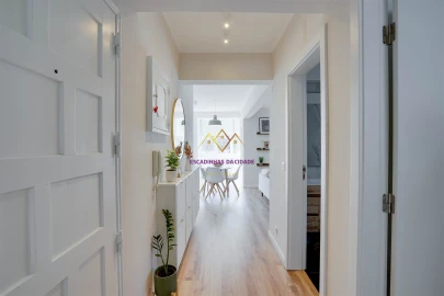 Apartamento T2 para Arrendamento em Queluz e Belas