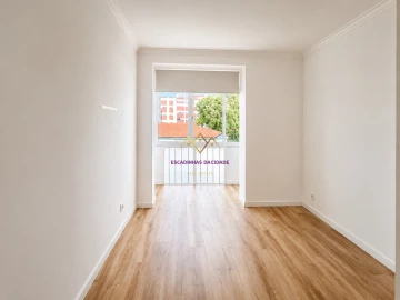 Apartamento T2 para Arrendamento em Queluz e Belas