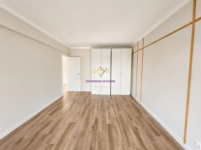 Apartamento T2 para Arrendamento em Queluz e Belas Foto 23