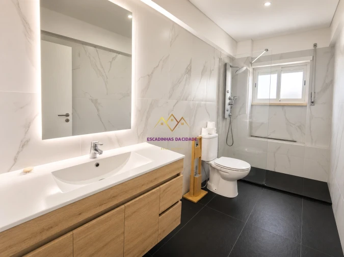 Apartamento T2 para Arrendamento em Queluz e Belas Foto 27