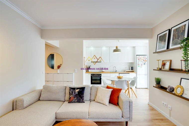 Apartamento T2 para Arrendamento em Queluz e Belas Foto 11