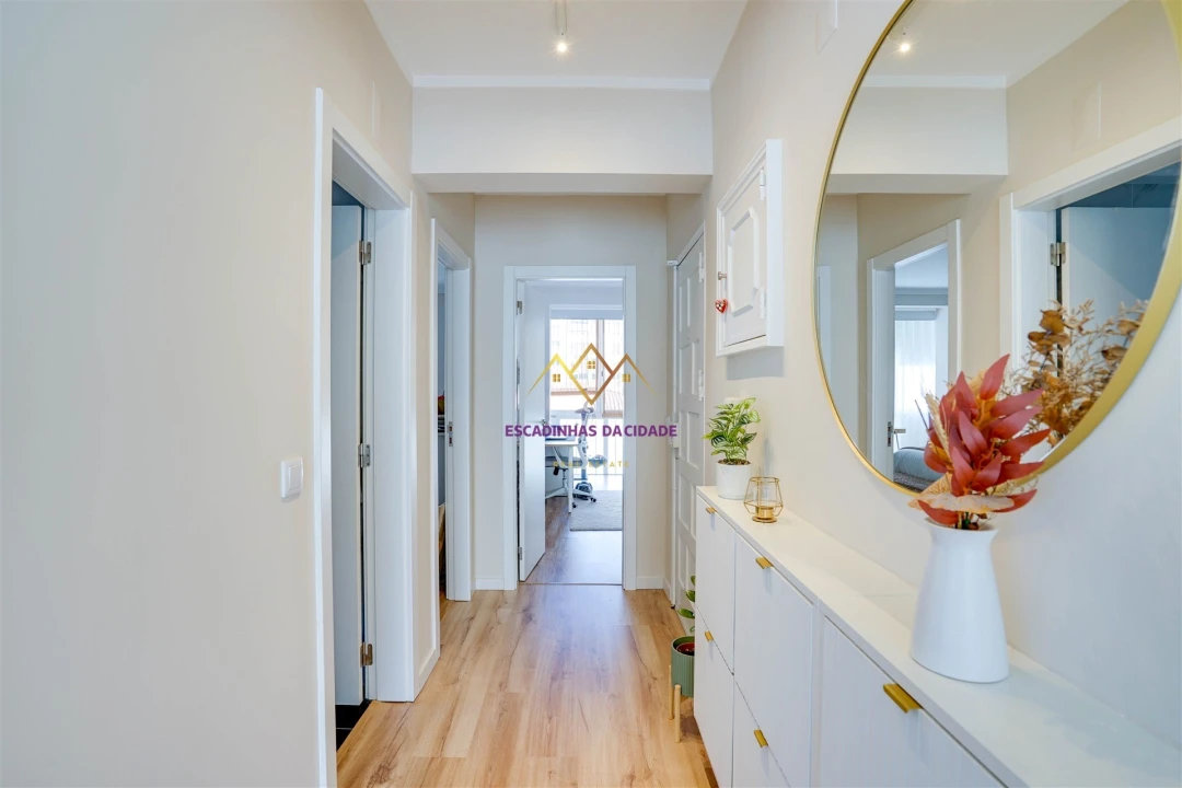 Apartamento T2 para Arrendamento em Queluz e Belas Foto 18
