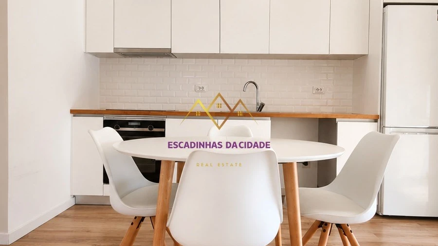 Apartamento T2 para Arrendamento em Queluz e Belas