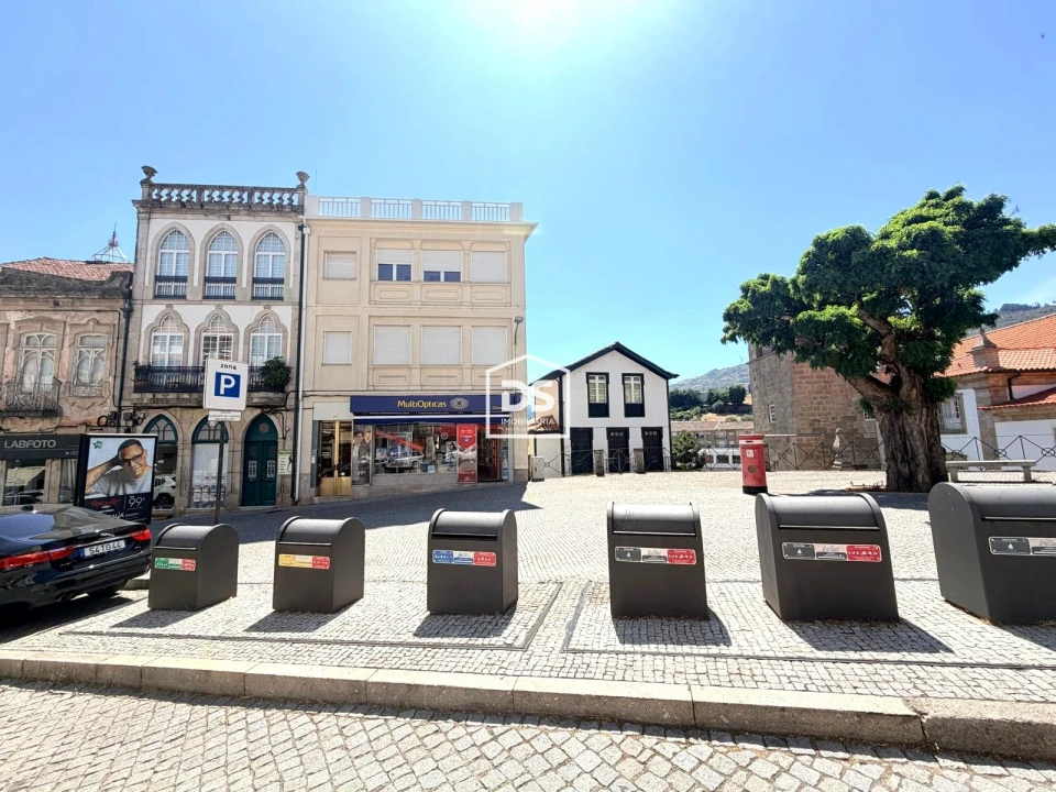 Apartamento T2 para Venda em Lamego (Almacave e Sé) Foto 1