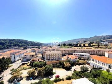Apartamento T2 para Venda em Lamego (Almacave e Sé)