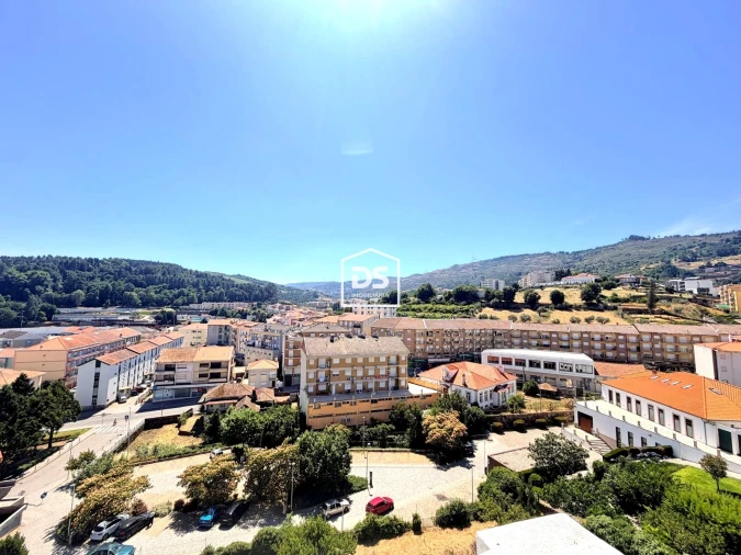 Apartamento T2 para Venda em Lamego (Almacave e Sé) Foto 27