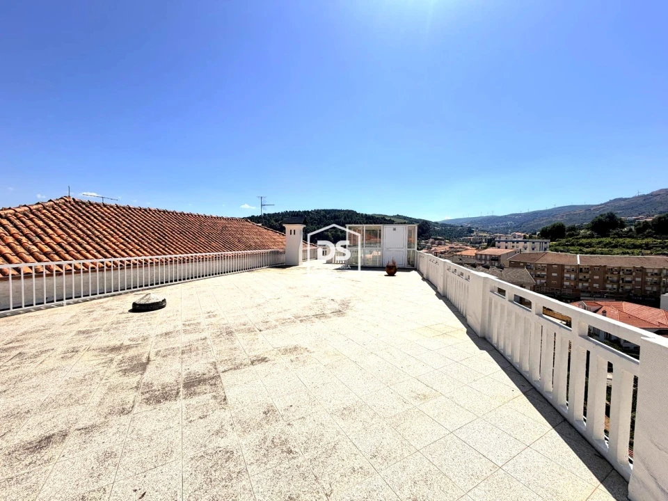 Apartamento T2 para Venda em Lamego (Almacave e Sé) Foto 28