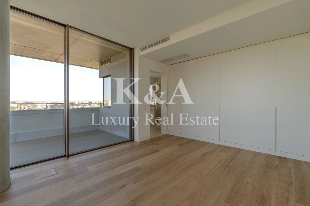 Apartamento T4 para Venda em Lordelo do Ouro e Massarelos Foto 11