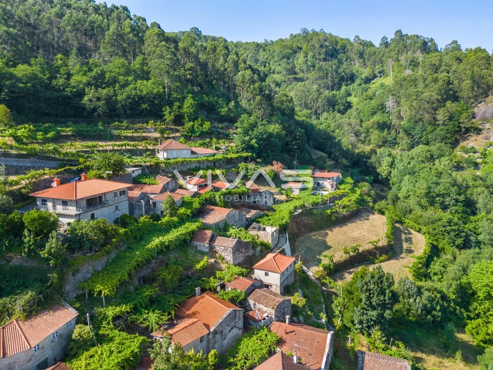 Moradia T0 para Venda em Cibões e Brufe Foto 2