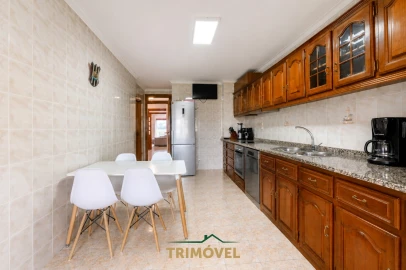 Apartamento T3 para Venda em Fajões