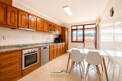 Apartamento T3 para Venda em Fajões
