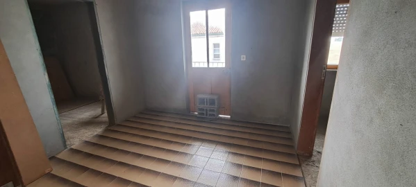 Moradia T3 para Venda em Constantim e Cicouro